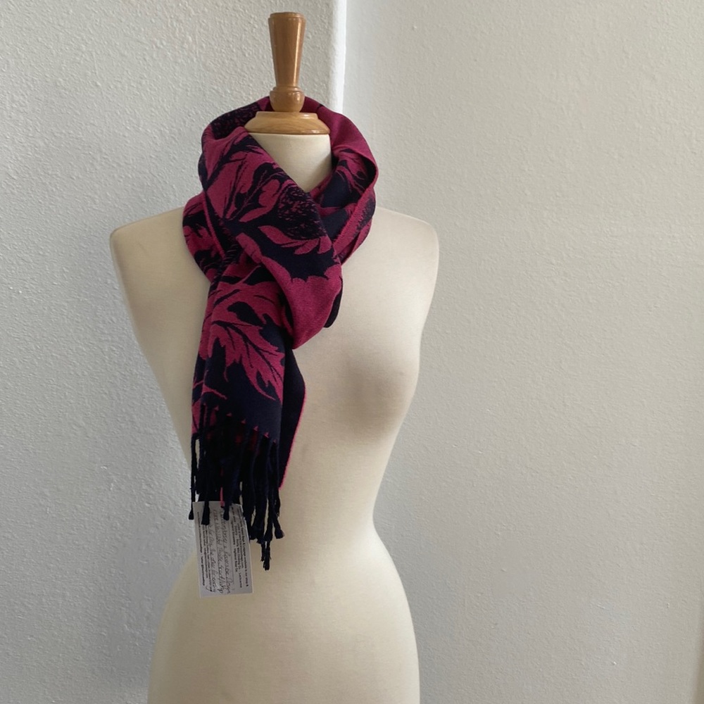 Black House Floral Reversible Scarf with Fringe Size OS‎